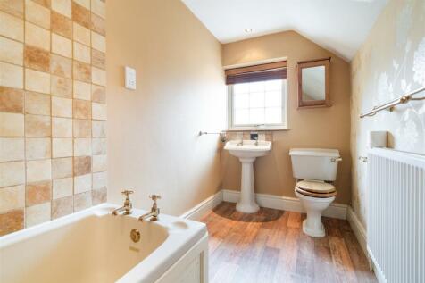 Bathroom.jpg