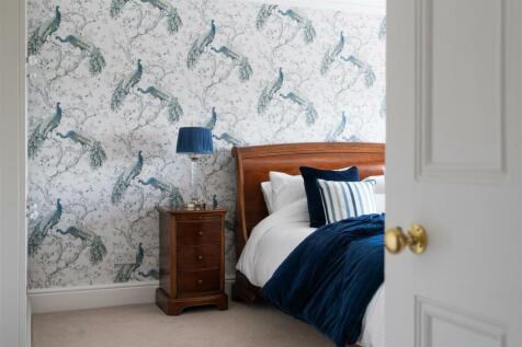Bedroom 1-5.jpg