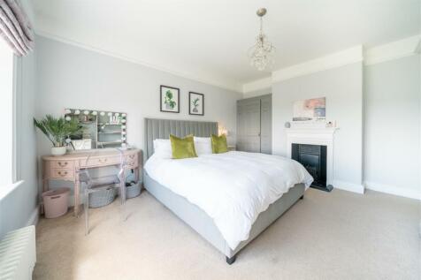 Bedroom 2-5.jpg