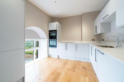 Kitchen-2.jpg