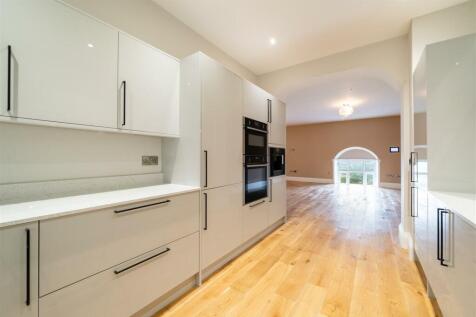 Kitchen-3.jpg