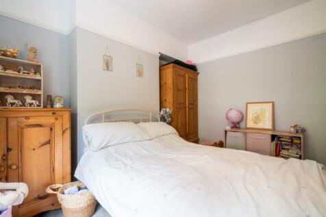 Bedroom 2-3.jpg