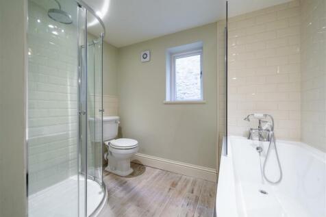 Bathroom-4.jpg