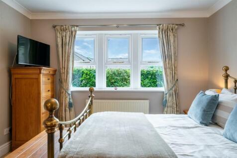 Bedroom 3-2.jpg