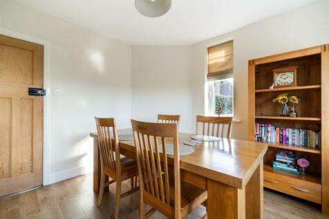 Dining Room.jpg
