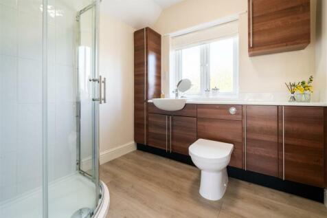 Bathroom-2.jpg