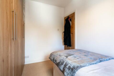 Bedroom 3-2.jpg