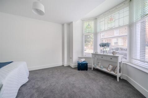 Bedroom1.jpg