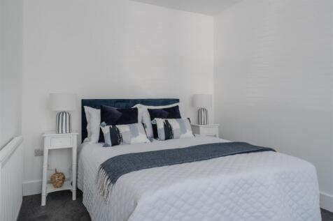 Bedroom1-2.jpg