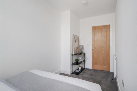 Bedroom2-2.jpg