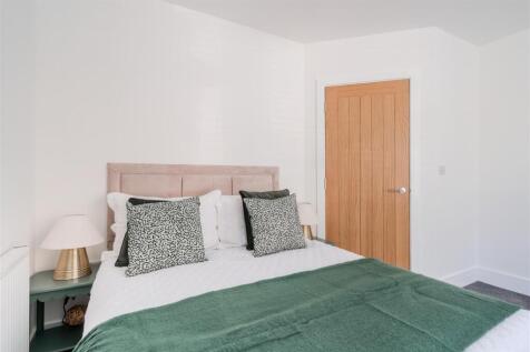 Bedroom1-4.jpg