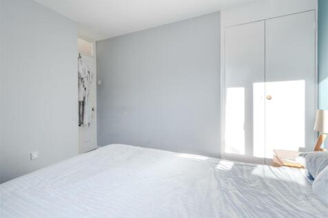 Bedroom 1-3.jpg