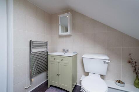 Bathroom-3.jpg
