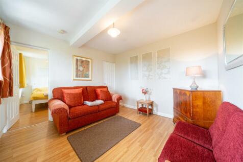 Holiday let-4.jpg