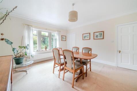 Dining Room-2.jpg