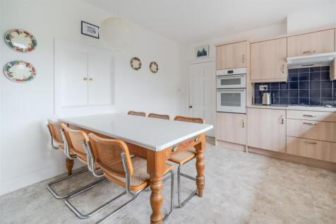 Kitchen-3.jpg