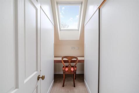 Bedroom 1-4.jpg