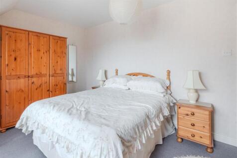 Bedroom 5-2.jpg