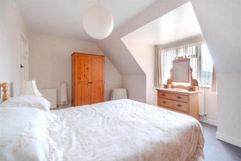 Bedroom 5-3.jpg