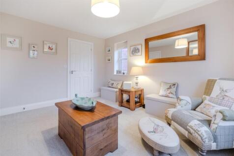 Bedroom 4-2.jpg
