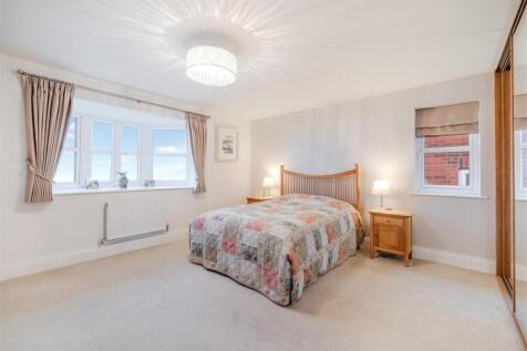 Bedroom 5.jpg