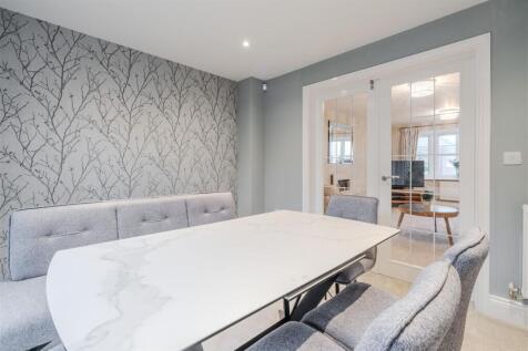 Dining Room-2.jpg