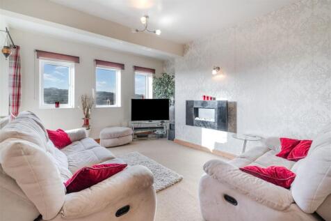Living Room.jpg