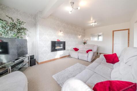 Living Room-3.jpg