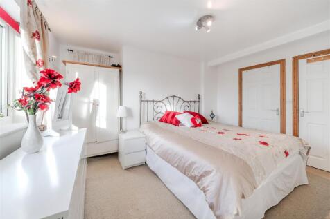 Bedroom 2-3.jpg