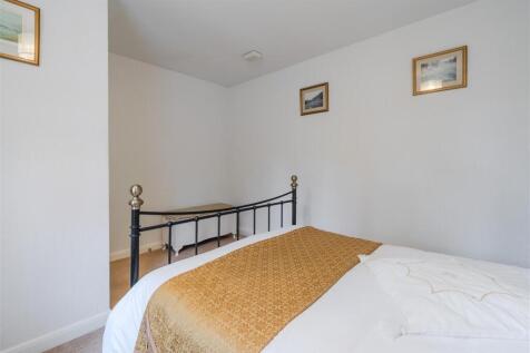 Bedroom 2-3.jpg