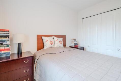 Bedroom 1-2.jpg