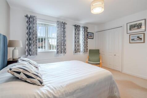 Bedroom 2-2.jpg