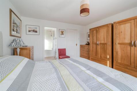 Bedroom 4-3.jpg