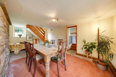Dining Room2.jpg