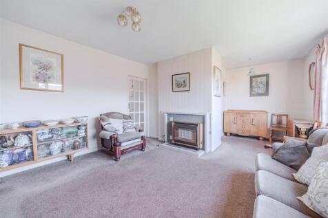Living Room-3.jpg
