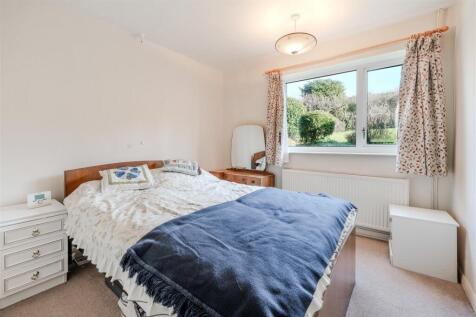 Bedroom 1.jpg