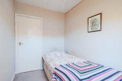 Bedroom 3-2.jpg