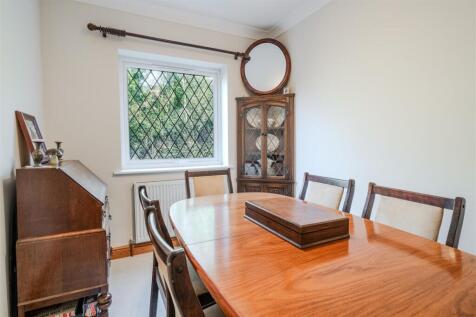 Dining Room.jpg