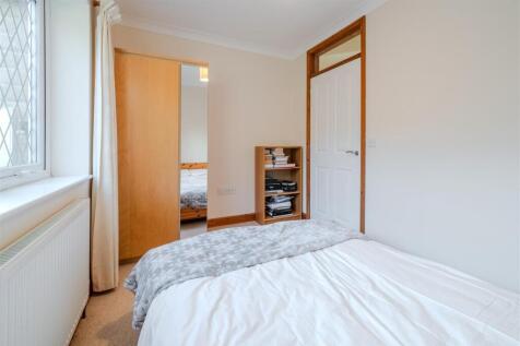 Bedroom 2-2.jpg