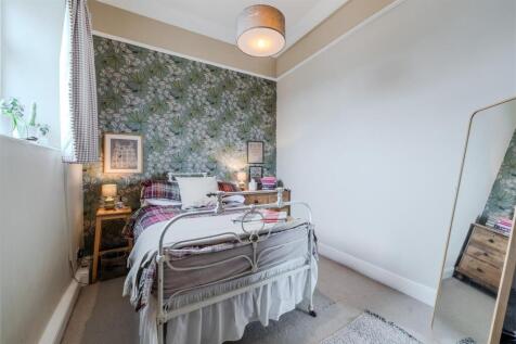 Bedroom 5.jpg