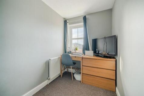 Bedroom 2.jpg