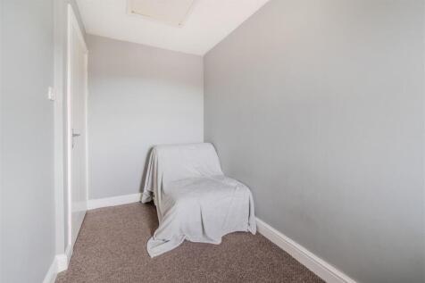 Bedroom 2-2.jpg
