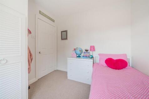 Bedroom 2-3.jpg