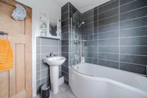 Bathroom-2.jpg