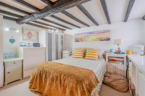 Bedroom 2-2.jpg