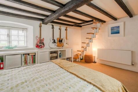 Bedroom 2-3.jpg