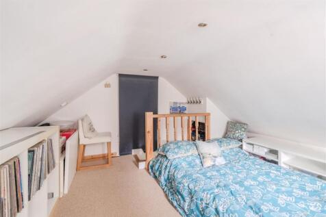 Bedroom 1-3.jpg