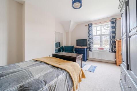 Bedroom 4-3.jpg