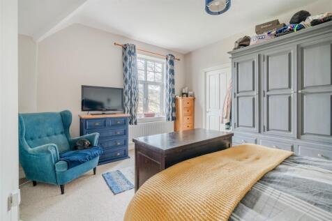 Bedroom 4-4.jpg