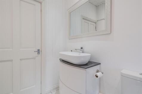 Bathroom-2.jpg